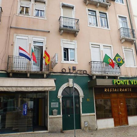 Hospedaria D. Damelio Lisbon Exterior photo